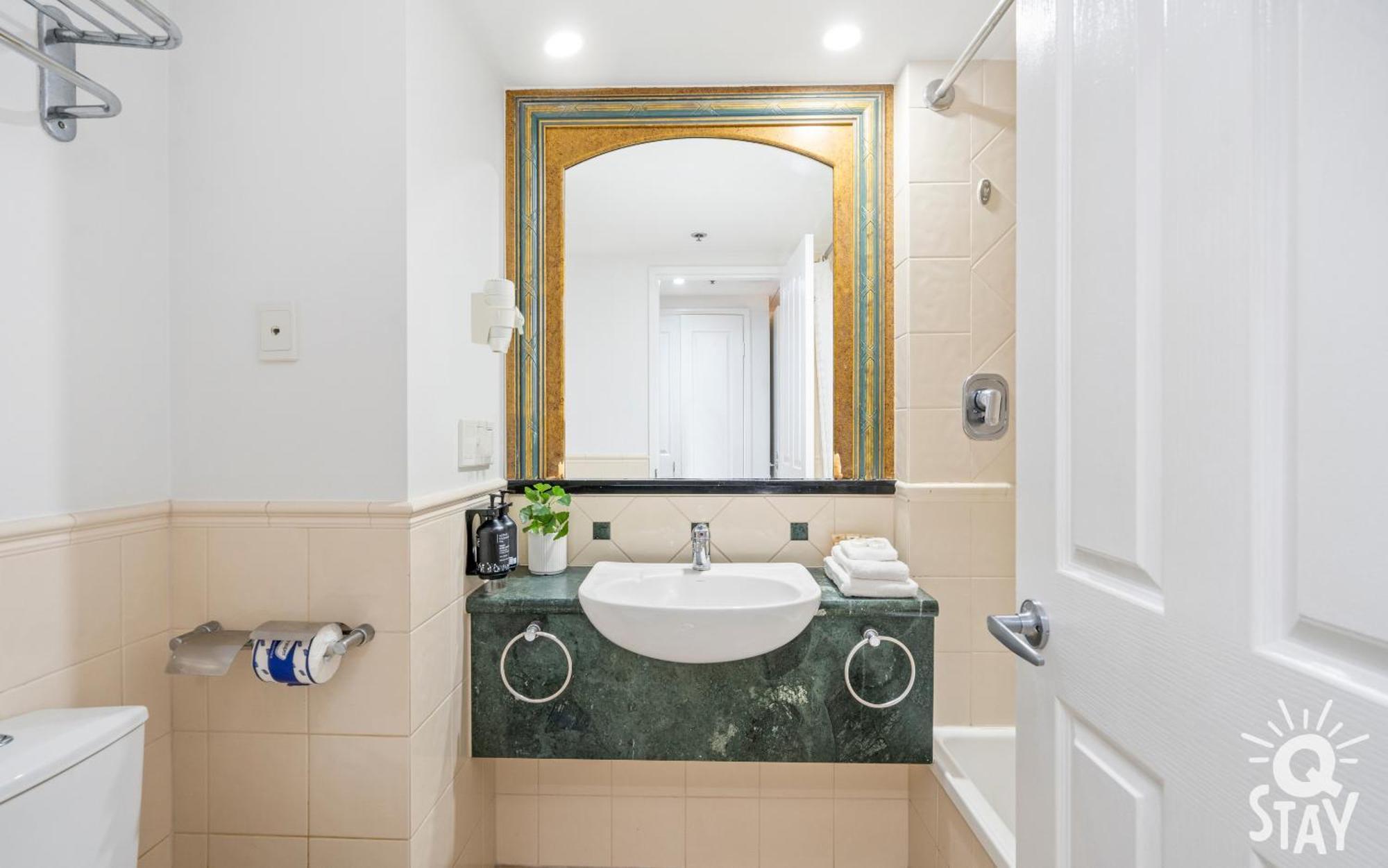Legends Apartments - Qstay Gold Coast Ngoại thất bức ảnh