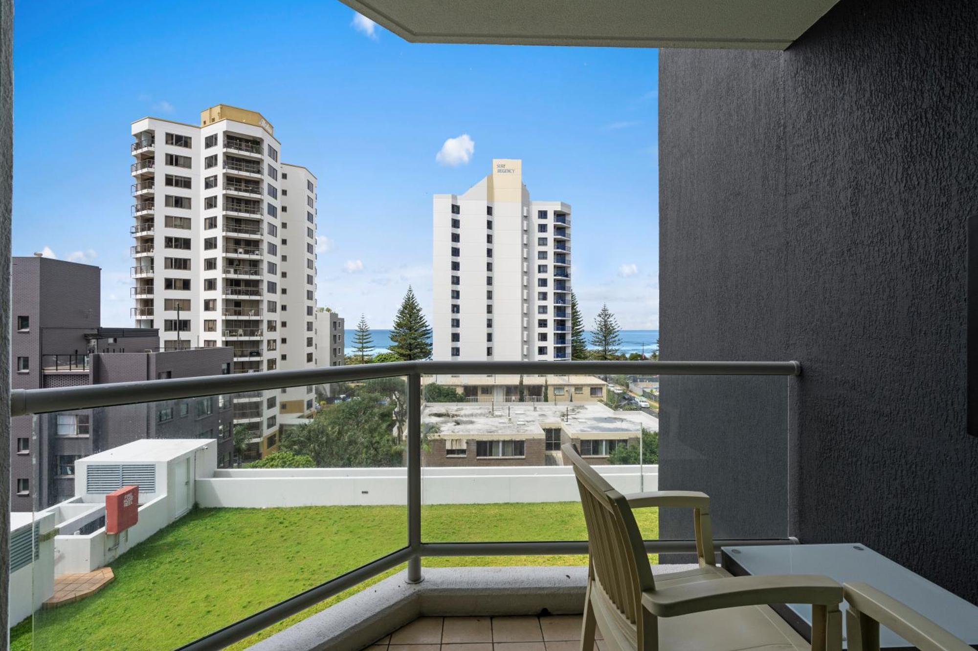 Legends Apartments - Qstay Gold Coast Ngoại thất bức ảnh