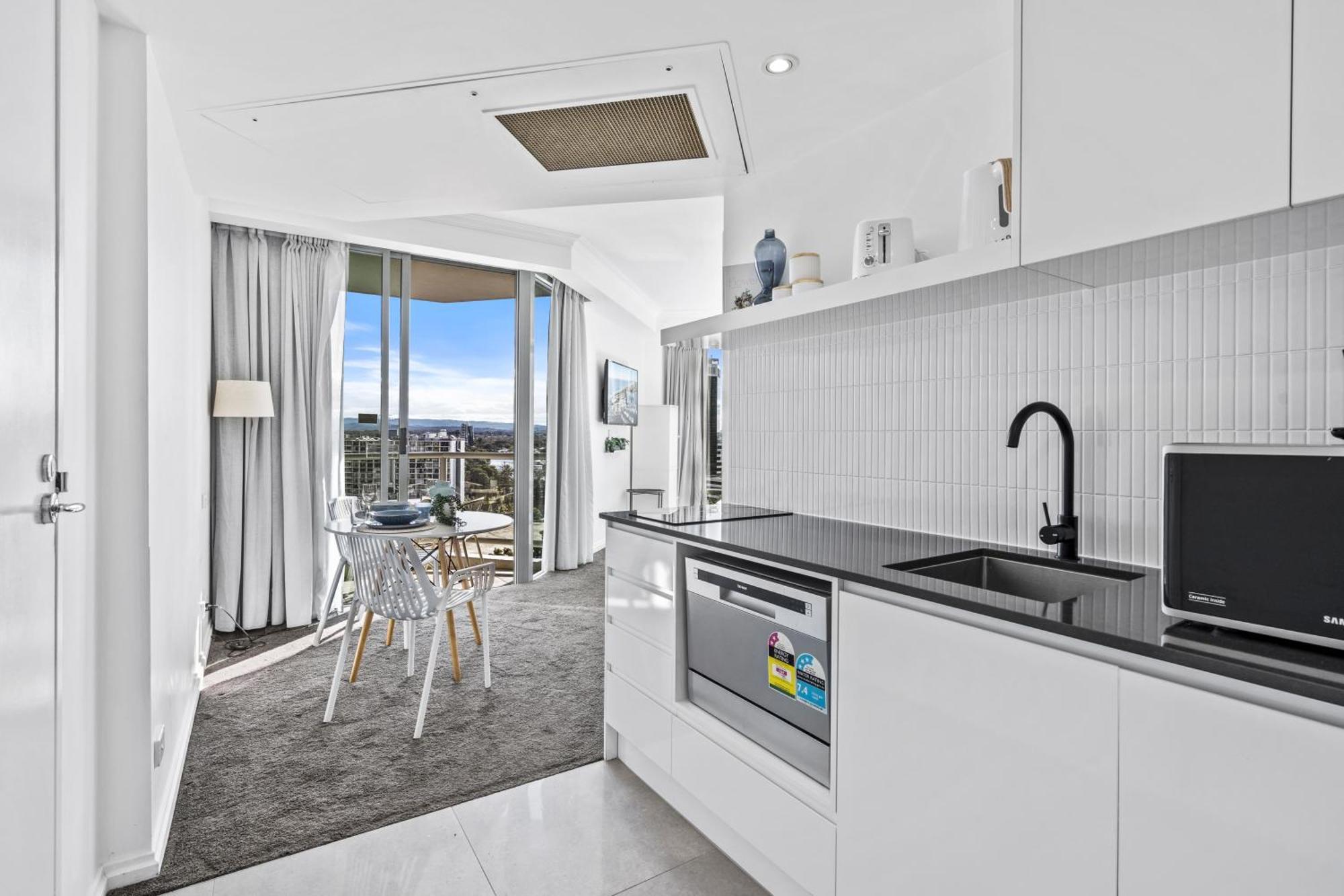 Legends Apartments - Qstay Gold Coast Ngoại thất bức ảnh