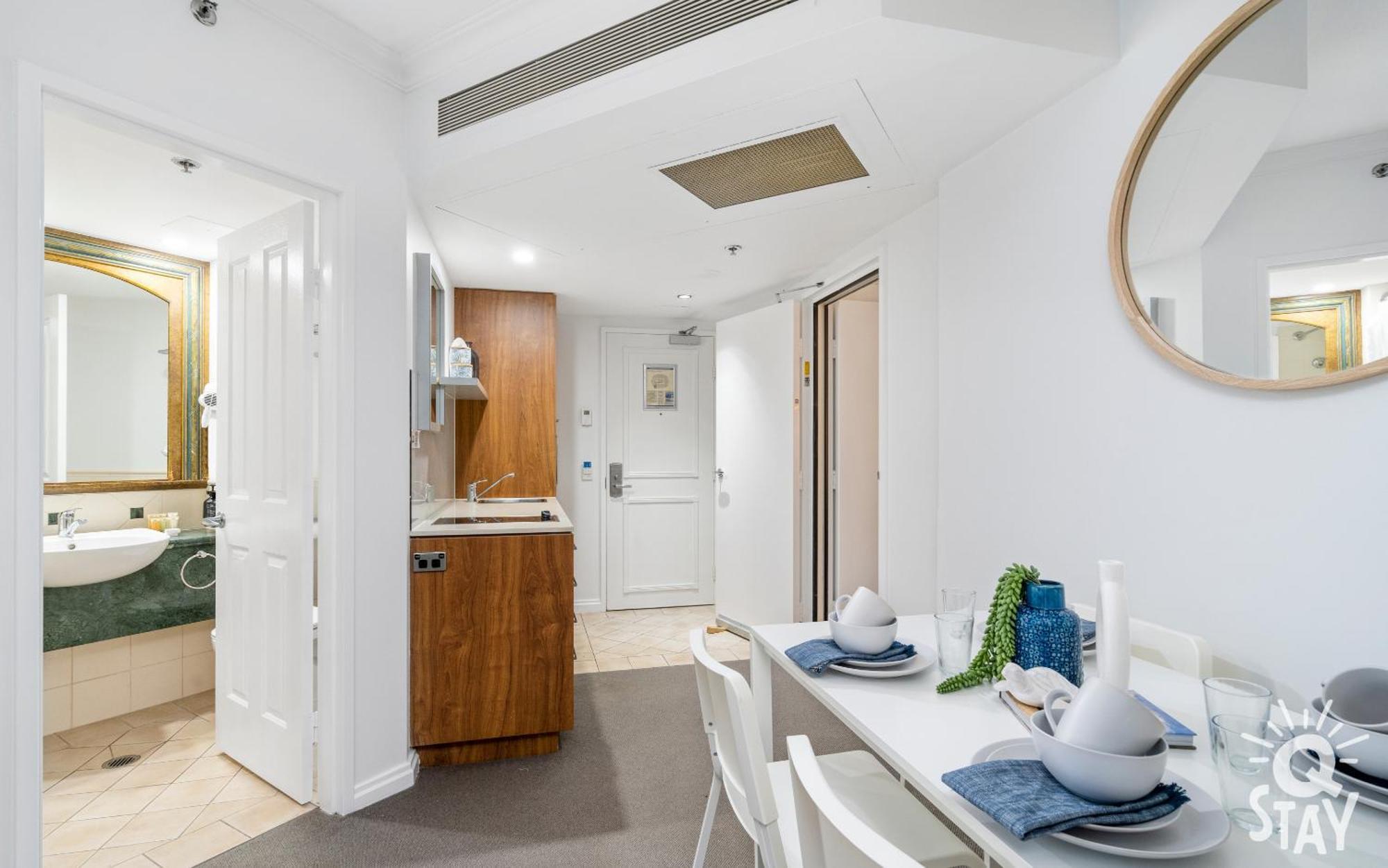 Legends Apartments - Qstay Gold Coast Ngoại thất bức ảnh